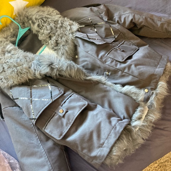 Jacket - Picture 1 of 7